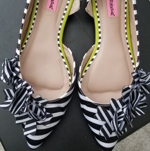 Betsey Johnson stripe flats size 9